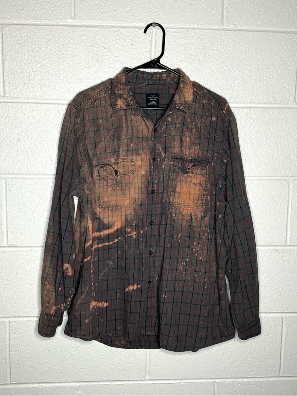 < Handmade Rock & Roll Hall Of Fame Bleach Dyed Flannel > - Picture 4 of 4